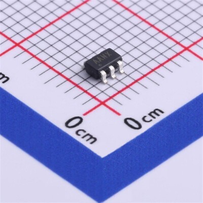 24V IC Integrated Circuits MAX1837EUT50+T Internal Switch Step Down Converters